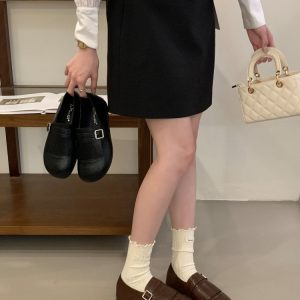 FENGDA 2026 Retro Tassel Buckle Carved Round Toe Flat Loafer Shoes for Women - Black & Light Brown